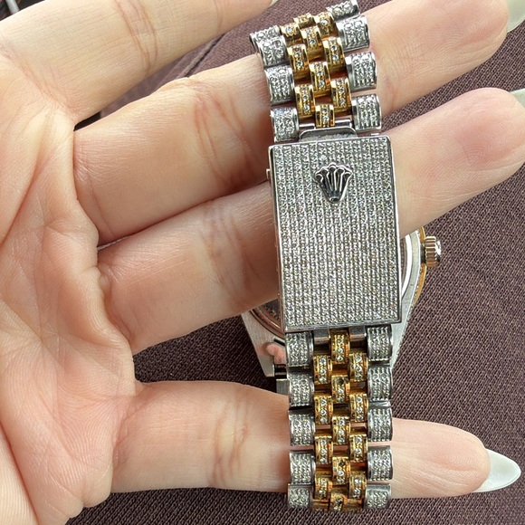 Rolex Women's Watch with Pink Dial and Gold-Silver Accents - Picture 2 of 6